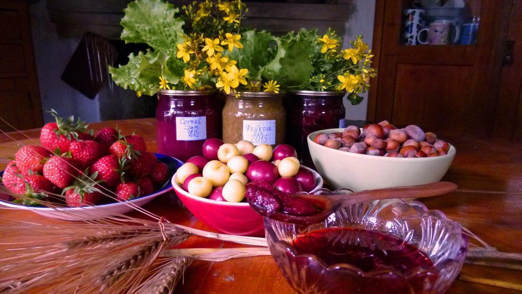 Country House Uliana Tskaltubo Ngoại thất bức ảnh